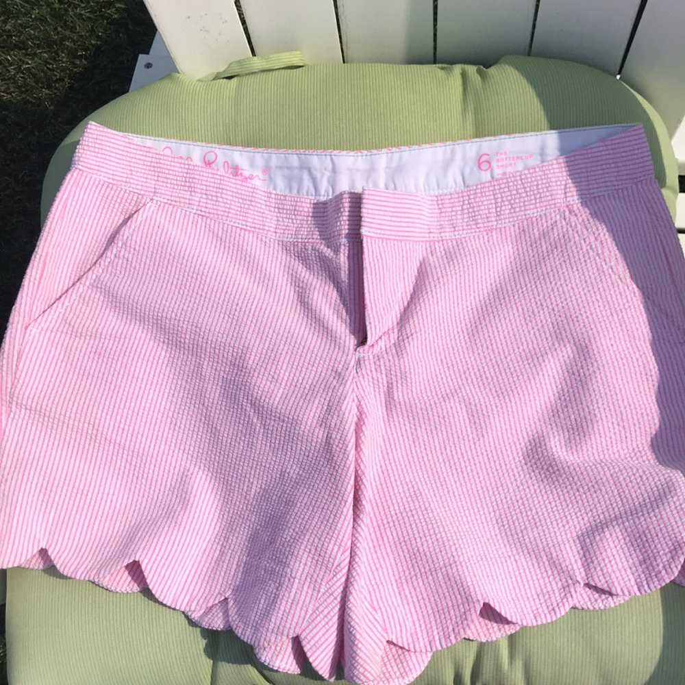 Lily Pulitzer Pink Seersucker Shorts- Size 6